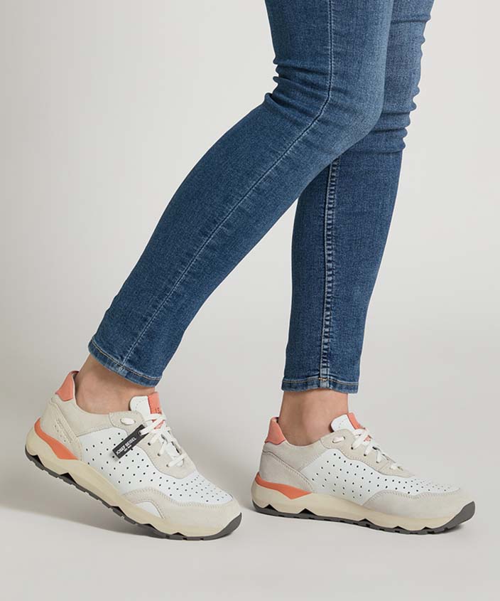 Josef Seibel Jonah 02 - White