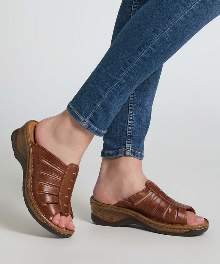 Josef Seibel Catalonia 77 - Brown