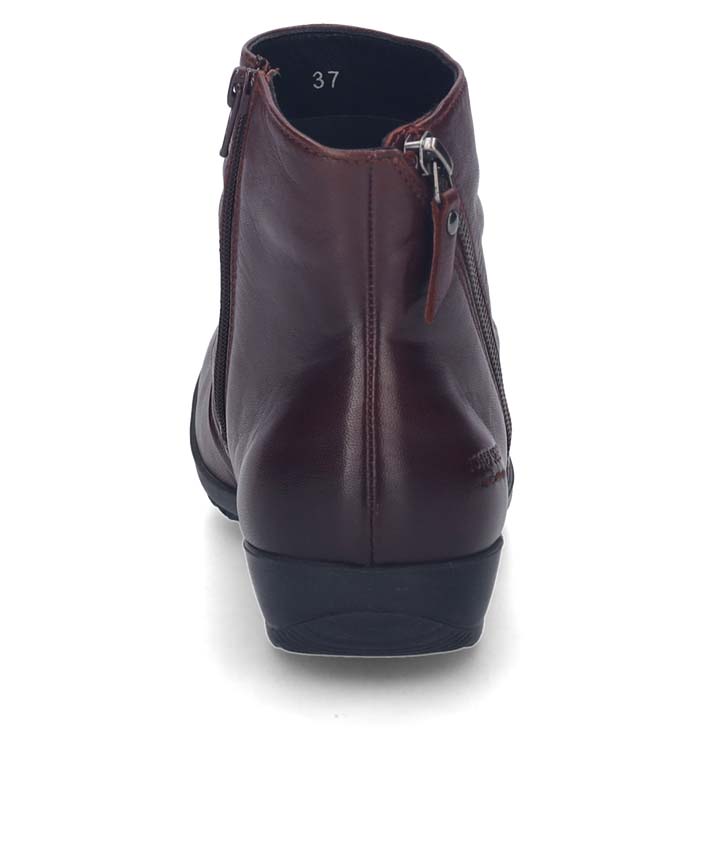 Josef Seibel Naly 61 - Red